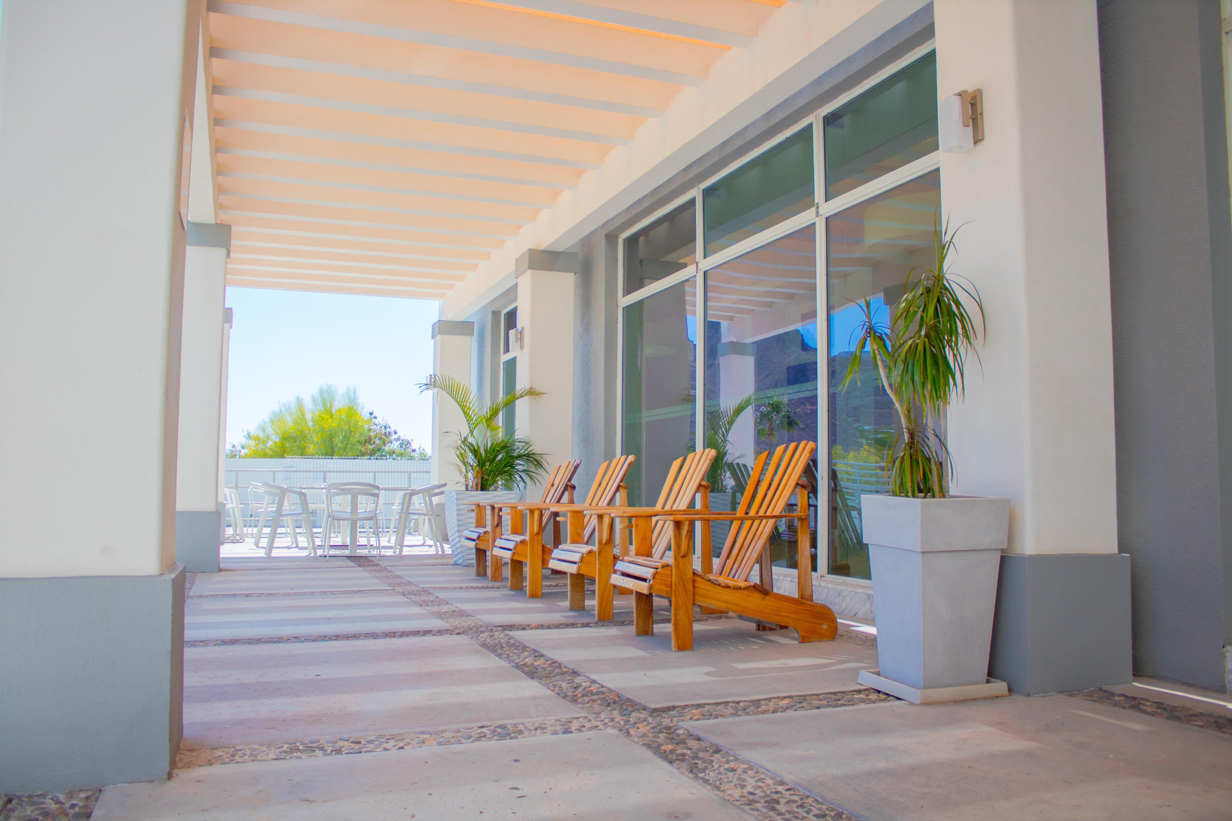 Holiday Inn Express Guaymas By Ihg Bagian luar foto The hotel's lobby