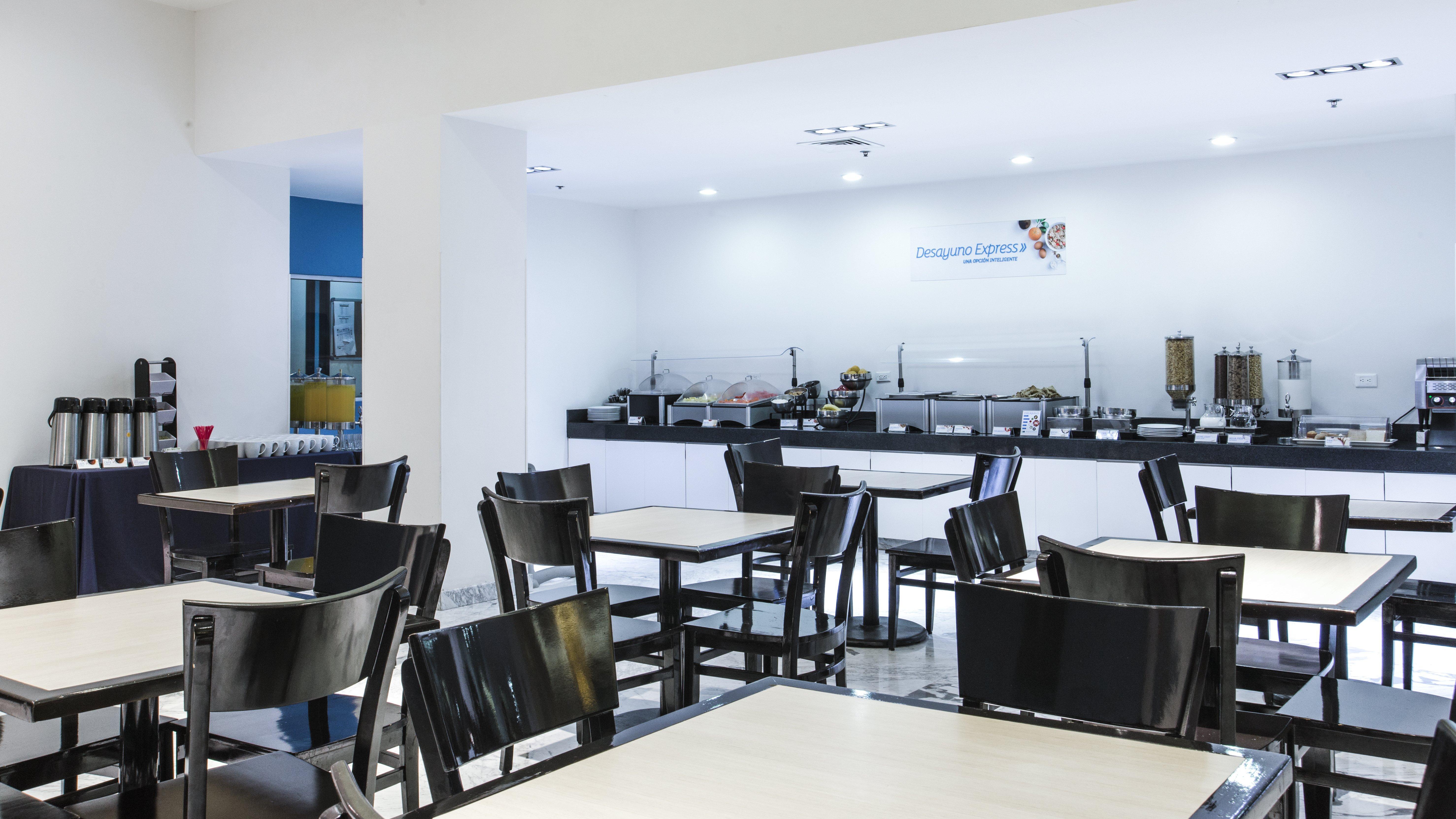 Holiday Inn Express Guaymas By Ihg Bagian luar foto The lounge at the airport