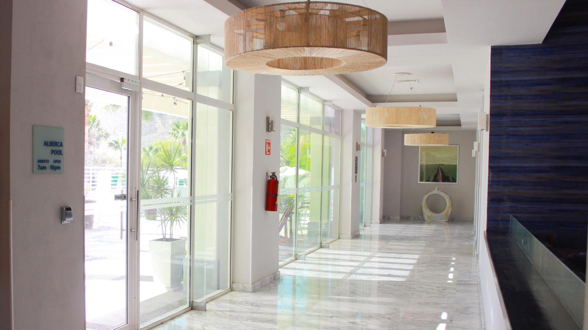 Holiday Inn Express Guaymas By Ihg Bagian luar foto Interior of the hotel